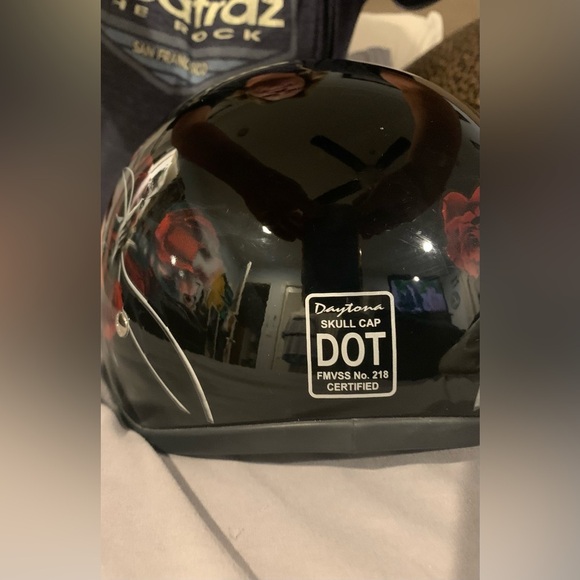 Daytona Skull Cap Helmet Barbed Roses half cap Women’s Medium - Picture 7 of 8